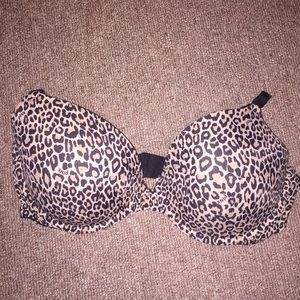 VS Pink cheetah print bra